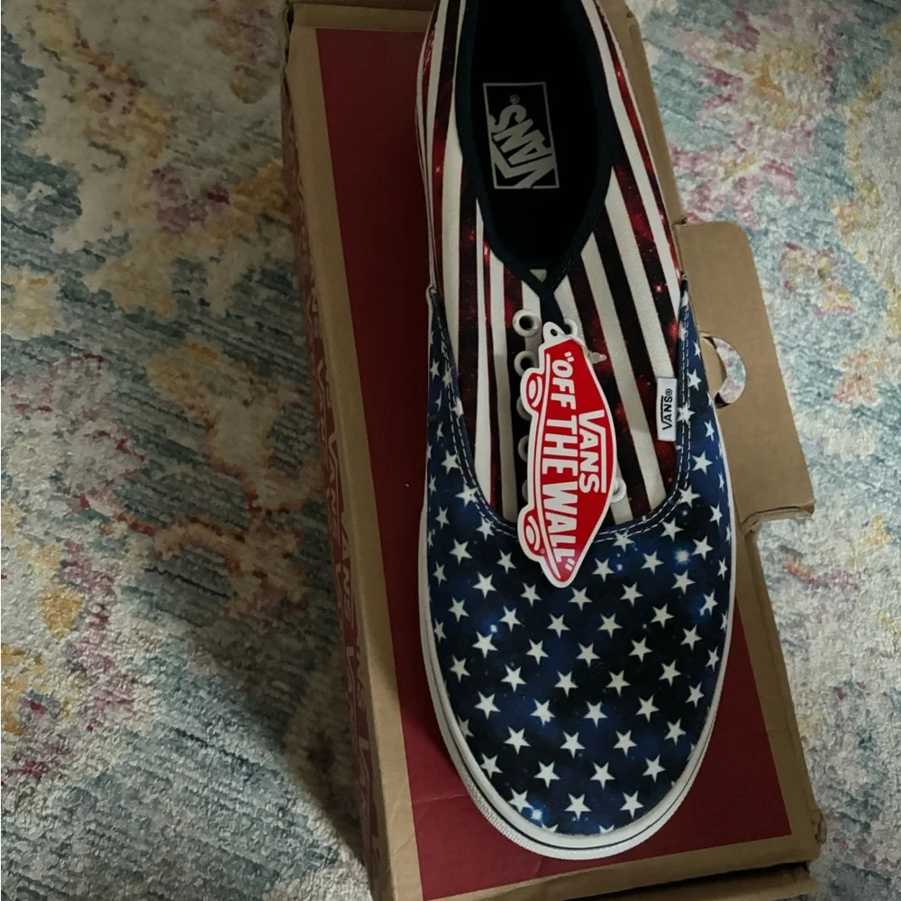 American Flag Vans Never worn - Picture 2 of 3